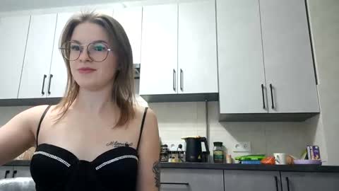 zoriana20 online show from 10.21.25