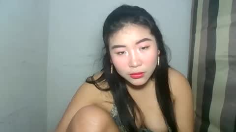 sweet lylia online show from 10.06.25