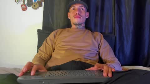 Snapshot of zyongarcia2020 chatting on 12.16.24 zyon garcia online show from 12.16.24