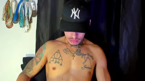 Snapshot of zyongarcia2020 chatting on 02.07.25 zyon garcia online show from 02.07.25