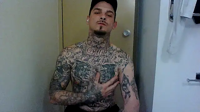 Snapshot of DADDY_KANE8--- chatting on 01.12.25 DADDY KANE8--- online show from 01.12.25