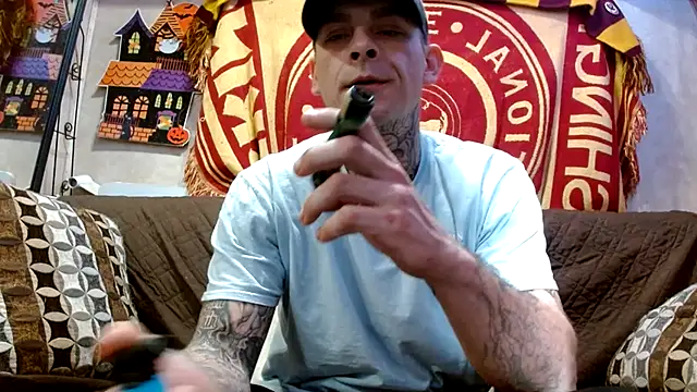 Snapshot of DADDY_KANE8--- chatting on 02.03.25 DADDY KANE8--- online show from 02.03.25