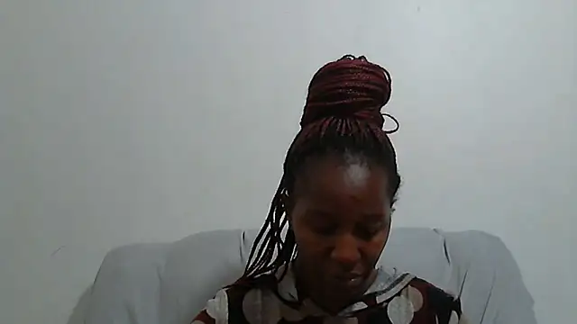 Snapshot of sluttylaura21 chatting on 03.13.25 sluttylaura21 online show from 03.13.25