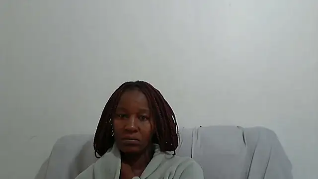 Snapshot of sluttylaura21 chatting on 03.14.25 sluttylaura21 online show from 03.14.25
