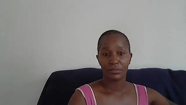Snapshot of sluttylaura21 chatting on 03.21.25 sluttylaura21 online show from 03.21.25