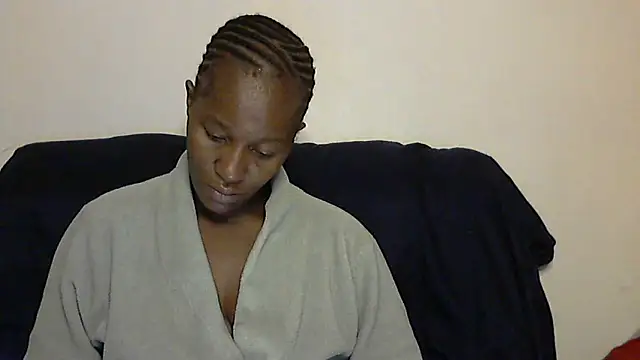 Snapshot of sluttylaura21 chatting on 03.22.25 sluttylaura21 online show from 03.22.25