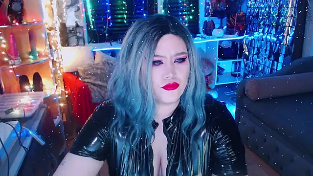 Snapshot of wickedxqueen chatting on 01.13.25 wickedxqueen online show from 01.13.25
