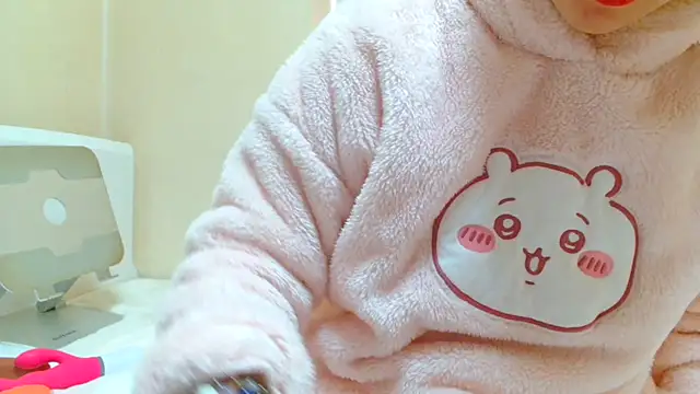 Snapshot of liliyRiSAcha-n chatting on 02.14.25 liliyRiSAcha-n online show from 02.14.25