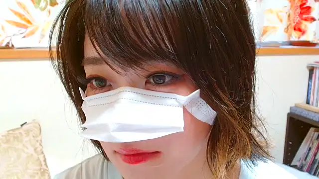 Snapshot of liliyRiSAcha-n chatting on 09.10.25 liliyRiSAcha-n online show from 09.10.25