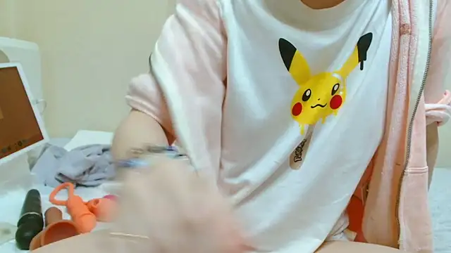 Snapshot of liliyRiSAcha-n chatting on 09.11.25 liliyRiSAcha-n online show from 09.11.25