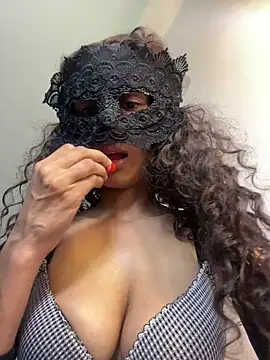 Snapshot of BandySL chatting on 03.08.25 BandySL online show from 03.08.25