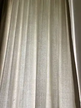 Snapshot of YesTheSexiest chatting on 09.17.25 YesTheSexiest online show from 09.17.25