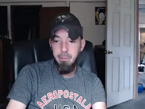 Snapshot of pensguy30 chatting on 12.01.24 pensguy30 online show from 12.01.24