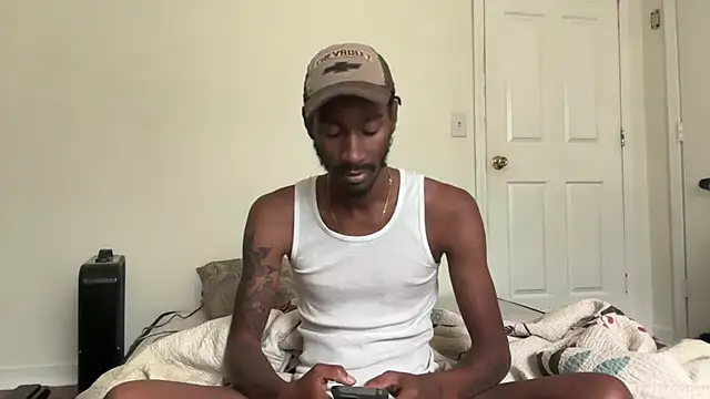 Snapshot of ITSONLYKENNY chatting on 10.01.25 ITSONLYKENNY online show from 10.01.25