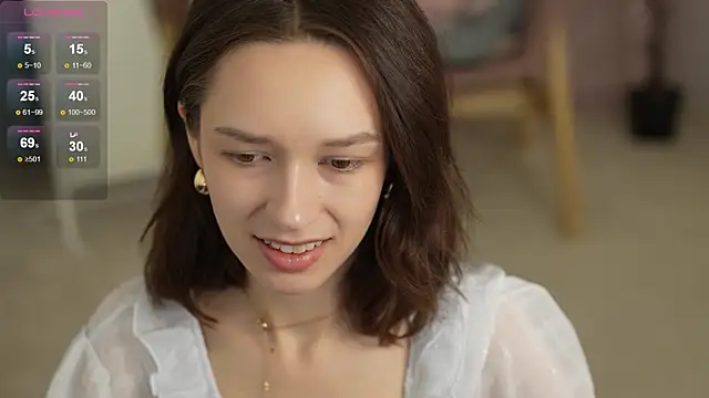 Snapshot of VivianLy_ chatting on 01.29.25 VivianLy online show from 01.29.25