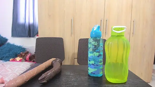 Snapshot of andreita_trujillos chatting on 10.04.25 andreita trujillos online show from 10.04.25