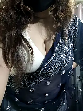 Snapshot of Sexybomb33 chatting on 12.15.24 Sexybomb33 online show from 12.15.24