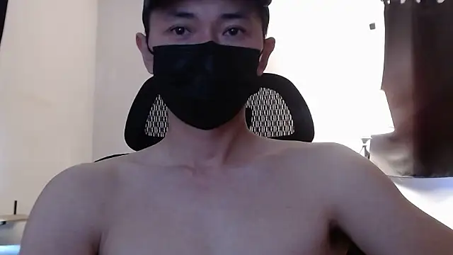 Snapshot of twbobo00715 chatting on 12.12.24 twbobo00715 online show from 12.12.24