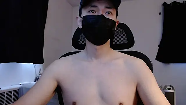 Snapshot of twbobo00715 chatting on 02.17.25 twbobo00715 online show from 02.17.25