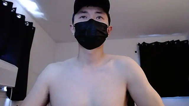 Snapshot of twbobo00715 chatting on 10.04.25 twbobo00715 online show from 10.04.25