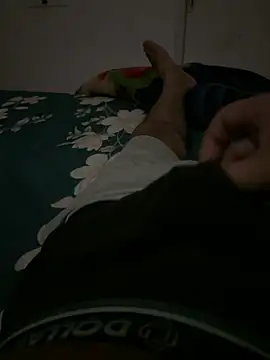 Snapshot of yourheroforfun chatting on 03.03.25 yourheroforfun online show from 03.03.25