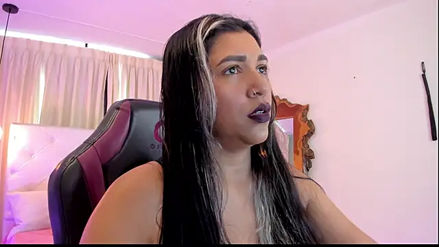 Snapshot of BonnieBad01 chatting on 09.24.25 BonnieBad01 online show from 09.24.25
