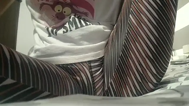 Snapshot of Web_Lady chatting on 10.07.25 Web Lady online show from 10.07.25