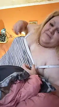 Snapshot of ducicsajsziii chatting on 12.03.24 ducicsajsziii online show from 12.03.24