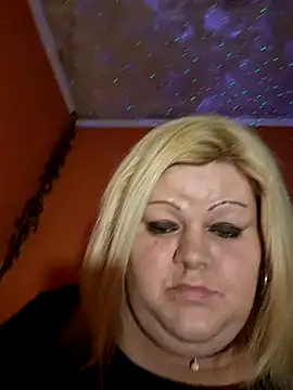 Snapshot of ducicsajsziii chatting on 01.14.25 ducicsajsziii online show from 01.14.25