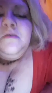 Snapshot of ducicsajsziii chatting on 03.17.25 ducicsajsziii online show from 03.17.25