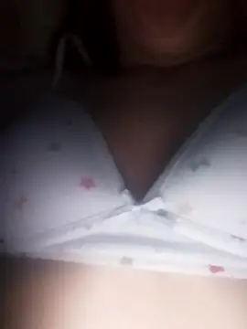 Snapshot of bruna_safadinhaa chatting on 03.20.25 bruna safadinhaa online show from 03.20.25