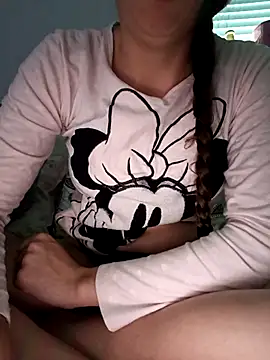 Snapshot of bruna_safadinhaa chatting on 09.29.25 bruna safadinhaa online show from 09.29.25