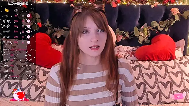 Snapshot of AliceLanley chatting on 02.22.25 AliceLanley online show from 02.22.25