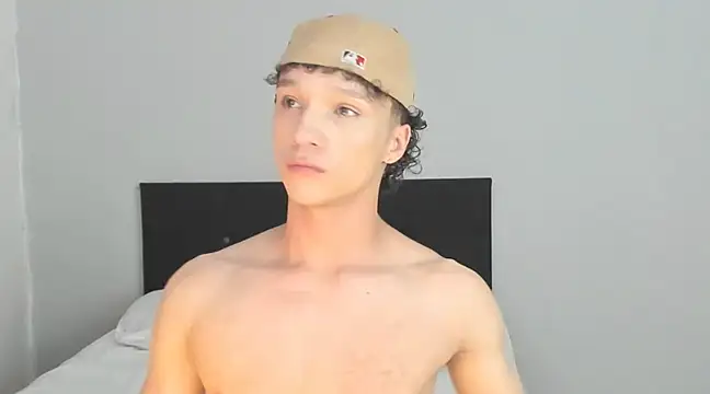 Snapshot of angelcortes chatting on 03.07.25 angelcortes online show from 03.07.25