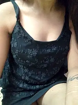 Snapshot of Roshni_98 chatting on 09.23.25 Roshni 98 online show from 09.23.25