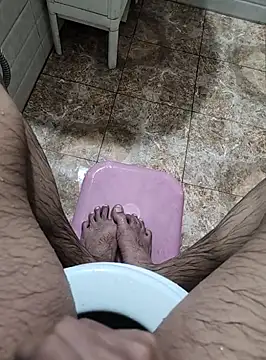 Snapshot of surfer_fun29 chatting on 12.05.24 surfer fun29 online show from 12.05.24