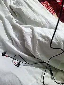 Snapshot of Niladri1410 chatting on 12.21.24 Niladri1410 online show from 12.21.24