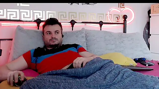 Snapshot of erotico69xxx chatting on 09.16.25 erotico69xxx online show from 09.16.25