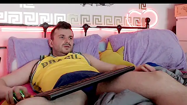 Snapshot of erotico69xxx chatting on 10.08.25 erotico69xxx online show from 10.08.25