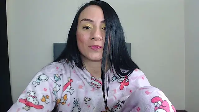 Snapshot of celeste_2023 chatting on 01.25.25 celeste 2023 online show from 01.25.25