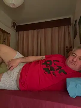 Snapshot of Russirayu chatting on 03.21.25 Russirayu online show from 03.21.25