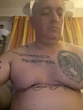 Snapshot of Russirayu chatting on 09.28.25 Russirayu online show from 09.28.25