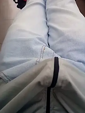 Snapshot of Brutao_ chatting on 09.25.25 Brutao online show from 09.25.25