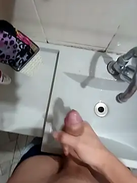 Snapshot of Brutao_ chatting on 10.07.25 Brutao online show from 10.07.25