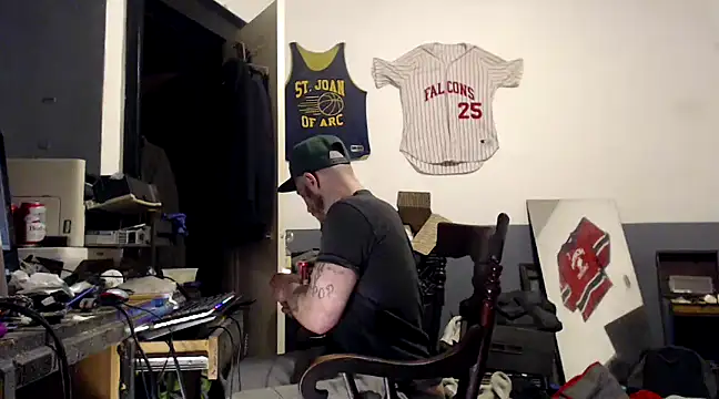 Snapshot of sledge901 chatting on 01.16.25 sledge901 online show from 01.16.25