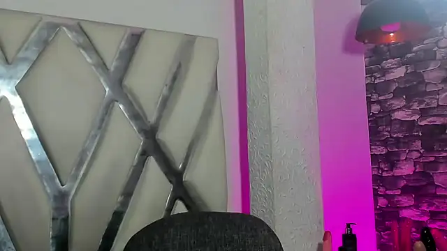 Snapshot of Trinna_harperr chatting on 01.08.25 Trinna harperr online show from 01.08.25