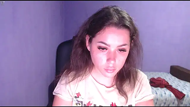 LovelyJulliette online show from 01.28.25