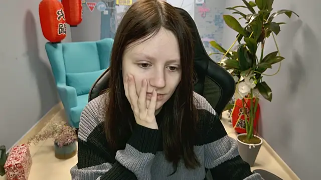 Snapshot of VeliraBraitberg chatting on 01.04.25 VeliraBraitberg online show from 01.04.25