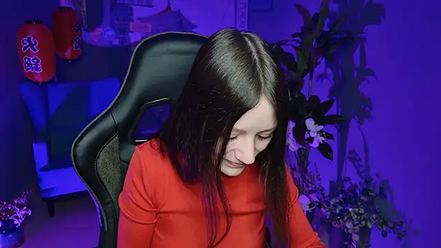 Snapshot of VeliraBraitberg chatting on 02.19.25 VeliraBraitberg online show from 02.19.25