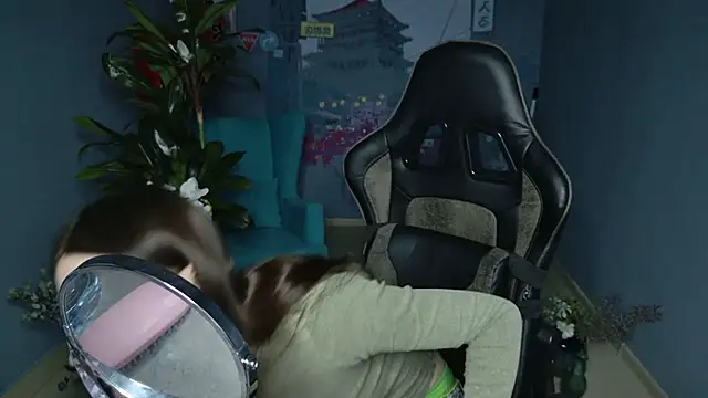 Snapshot of VeliraBraitberg chatting on 02.27.25 VeliraBraitberg online show from 02.27.25